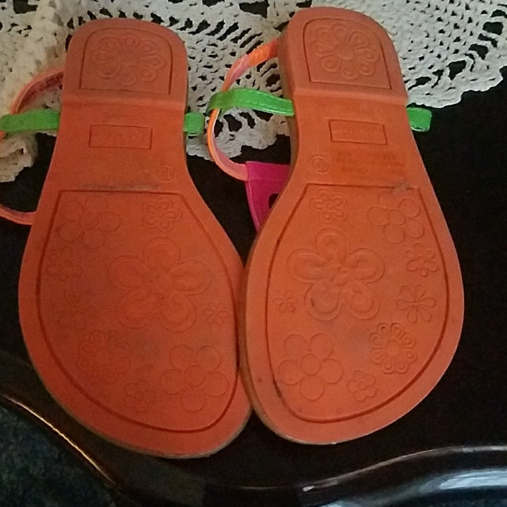 Sandals - Picture 2 of 3